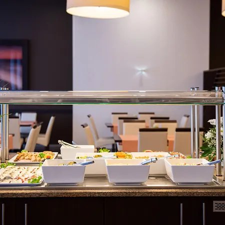 Vestina Wellness & Spa Hotel 3*