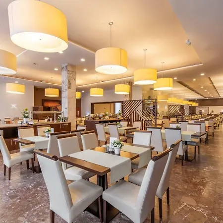 Vestina Wellness & 3*