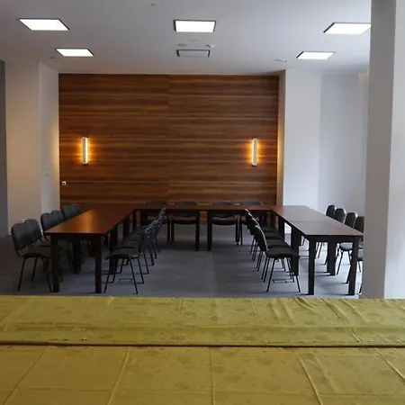 Vestina Wellness & ホテル 3*