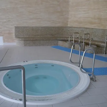 ホテル Vestina Wellness & 3*